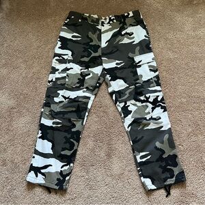 Rothco Men’s Camo Cargo Pant | Size XL